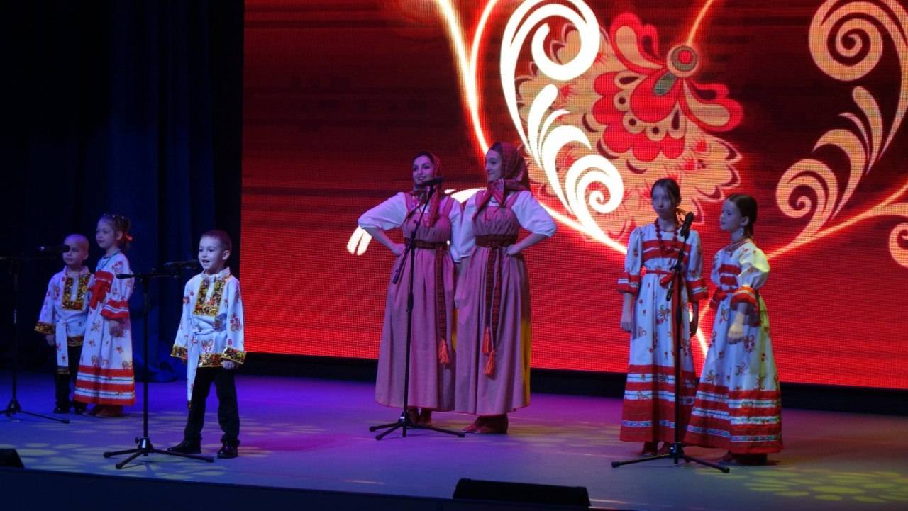 Праздничный концерт творческих коллективов города 